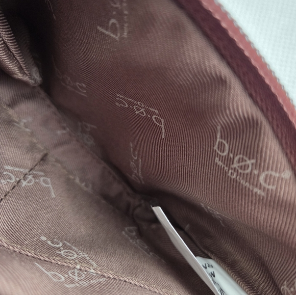 BOC Wristlet Wallet - Picture 3 of 5